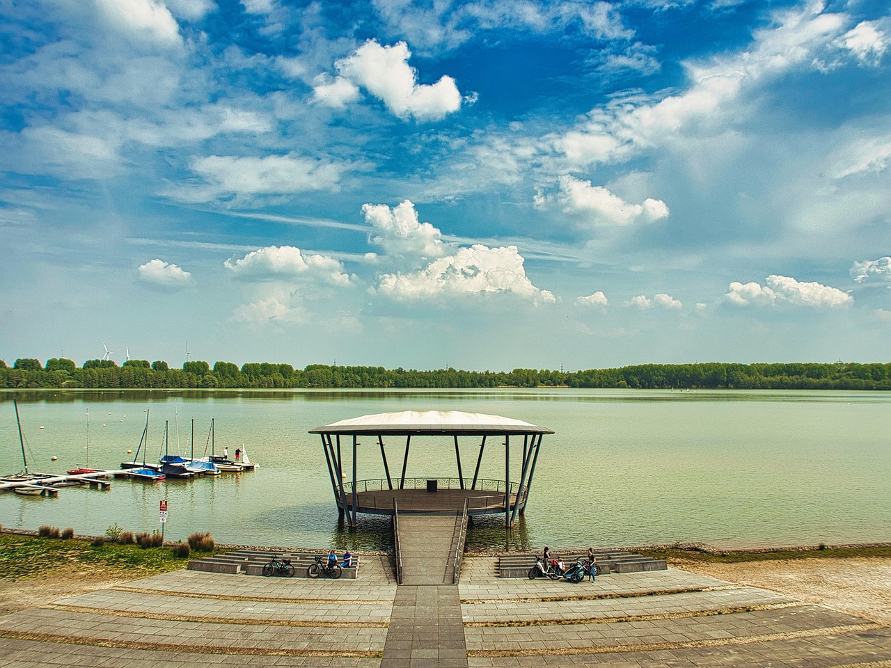 Webdesign Eschweiler – Stadtansicht mit Blausteinsee